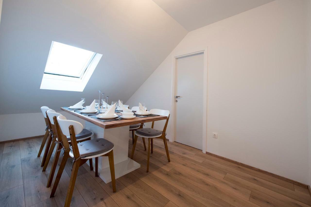 The Roof - Luxury Apartment 奥米什 外观 照片