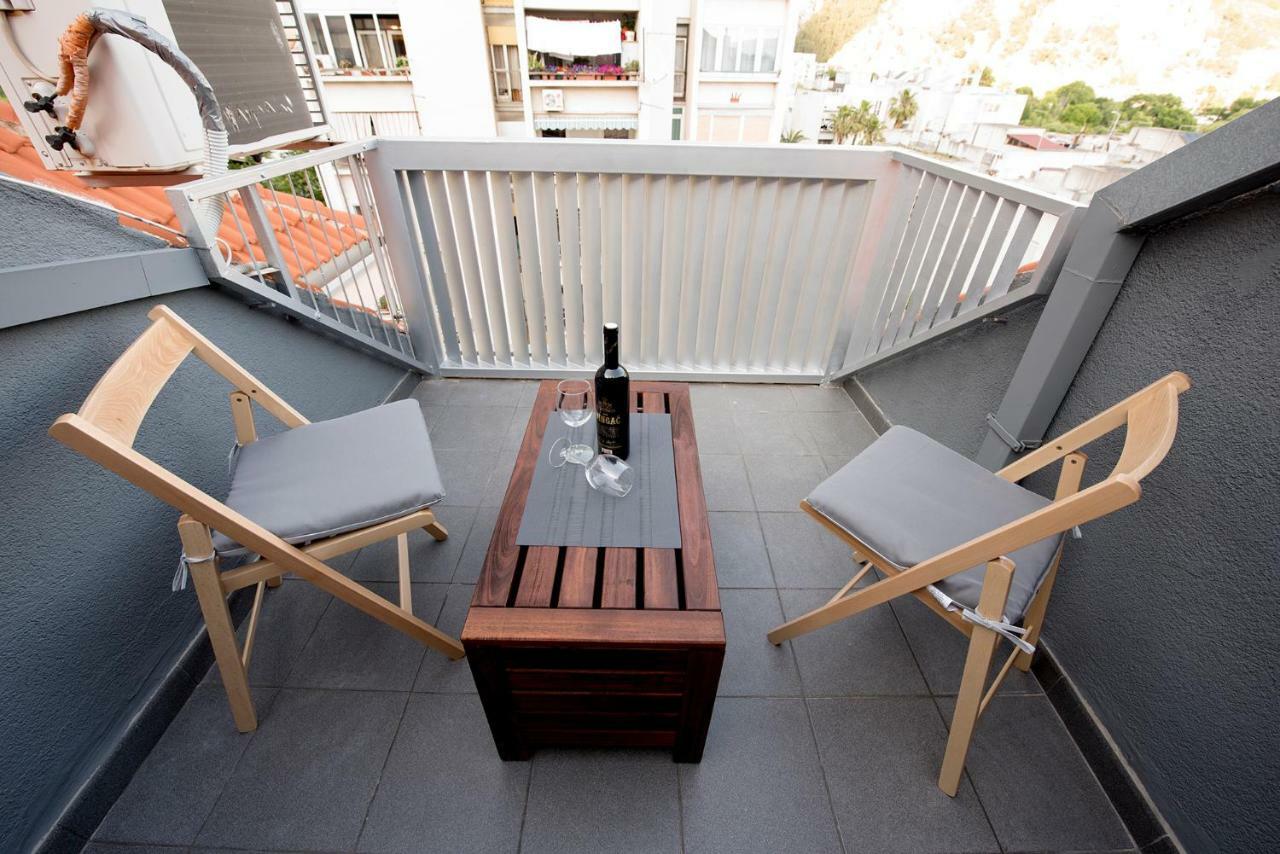 The Roof - Luxury Apartment 奥米什 外观 照片